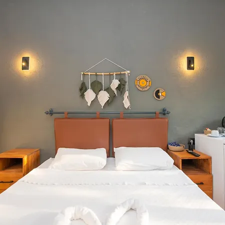 Kamp alanı Nomade Caravan Camping Fethiye