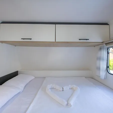 Kamp alanı Nomade Caravan Camping Fethiye